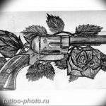 фото тату револьвер 24.12.2018 №064 - photo tattoo revolver - tattoo-photo.ru