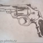 фото тату револьвер 24.12.2018 №072 - photo tattoo revolver - tattoo-photo.ru