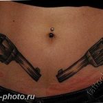 фото тату револьвер 24.12.2018 №085 - photo tattoo revolver - tattoo-photo.ru