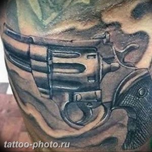 фото тату револьвер 24.12.2018 №101 - photo tattoo revolver - tattoo-photo.ru