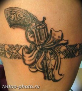 фото тату револьвер 24.12.2018 №117 - photo tattoo revolver - tattoo-photo.ru