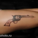 фото тату револьвер 24.12.2018 №128 - photo tattoo revolver - tattoo-photo.ru