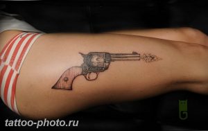 фото тату револьвер 24.12.2018 №128 - photo tattoo revolver - tattoo-photo.ru