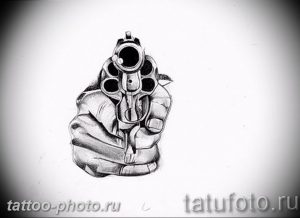 фото тату револьвер 24.12.2018 №138 - photo tattoo revolver - tattoo-photo.ru
