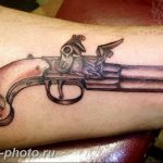 фото тату револьвер 24.12.2018 №145 - photo tattoo revolver - tattoo-photo.ru