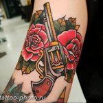 фото тату револьвер 24.12.2018 №154 - photo tattoo revolver - tattoo-photo.ru