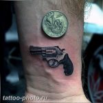 фото тату револьвер 24.12.2018 №170 - photo tattoo revolver - tattoo-photo.ru