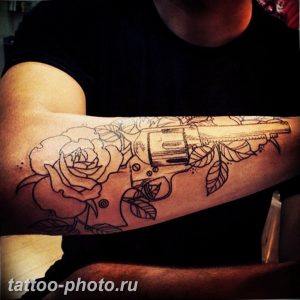 фото тату револьвер 24.12.2018 №192 - photo tattoo revolver - tattoo-photo.ru
