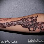 фото тату револьвер 24.12.2018 №222 - photo tattoo revolver - tattoo-photo.ru