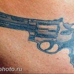 фото тату револьвер 24.12.2018 №241 - photo tattoo revolver - tattoo-photo.ru