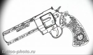 фото тату револьвер 24.12.2018 №285 - photo tattoo revolver - tattoo-photo.ru