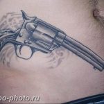 фото тату револьвер 24.12.2018 №297 - photo tattoo revolver - tattoo-photo.ru