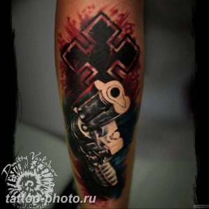 фото тату револьвер 24.12.2018 №381 - photo tattoo revolver - tattoo-photo.ru