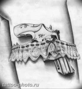 фото тату револьвер 24.12.2018 №403 - photo tattoo revolver - tattoo-photo.ru