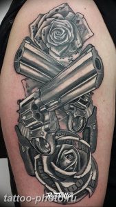 фото тату револьвер 24.12.2018 №409 - photo tattoo revolver - tattoo-photo.ru
