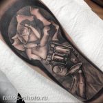 фото тату револьвер 24.12.2018 №412 - photo tattoo revolver - tattoo-photo.ru