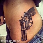 фото тату револьвер 24.12.2018 №422 - photo tattoo revolver - tattoo-photo.ru