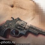 фото тату револьвер 24.12.2018 №436 - photo tattoo revolver - tattoo-photo.ru