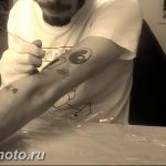 фото тату хэндпоук 15.02.2019 №013 - handpoke tattoo photo - tattoo-photo.ru