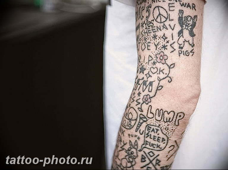 Home tattoo. Тату домашнее. Тату в стиле хендпоук. Домашняя Татуировка стиль. Тату рукав хендпоук.