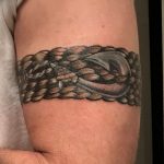 фото тату рыбацкий крючек 08.02.2019 №135 - photo tattoo fishing hook - tattoo-photo.ru