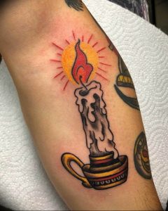 фото тату на руке со свечей 20.03.2019 №045 - tattoo on the arm with a cand - tattoo-photo.ru