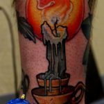 фото тату горящая свеча 20.03.2019 №016 - tattoo burning candle - tattoo-photo.ru