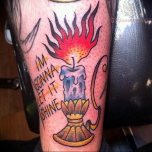 фото тату горящая свеча 20.03.2019 №047 - tattoo burning candle - tattoo-photo.ru