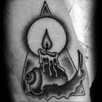 фото тату горящая свеча 20.03.2019 №051 - tattoo burning candle - tattoo-photo.ru