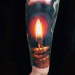 фото тату горящая свеча 20.03.2019 №092 - tattoo burning candle - tattoo-photo.ru