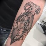 фото тату козерог 05.03.2019 №046 - photo tattoo ibex - tattoo-photo.ru