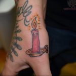 фото тату на кисти руки в виде свечи 20.03.2019 №002 - tattoo candle - tattoo-photo.ru