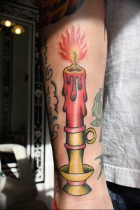 фото тату на руке со свечей 20.03.2019 №036 - tattoo on the arm with a cand - tattoo-photo.ru