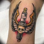 фото тату свеча зажигания 20.03.2019 №007 - tattoo spark plug - tattoo-photo.ru