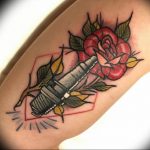 фото тату свеча зажигания 20.03.2019 №012 - tattoo spark plug - tattoo-photo.ru