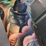 фото тату свеча зажигания 20.03.2019 №016 - tattoo spark plug - tattoo-photo.ru