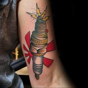 фото тату свеча зажигания 20.03.2019 №033 - tattoo spark plug - tattoo-photo.ru