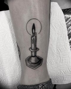 фото тату свеча на предплечье 20.03.2019 №069 - forearm candle tattoo - tattoo-photo.ru