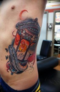 фото тату фонарь со свечой 20.03.2019 №048 - tattoo lantern with a candle - tattoo-photo.ru