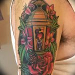 фото тату фонарь со свечой 20.03.2019 №069 - tattoo lantern with a candle - tattoo-photo.ru