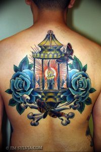 фото тату фонарь со свечой 20.03.2019 №071 - tattoo lantern with a candle - tattoo-photo.ru