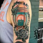 фото тату фонарь со свечой 20.03.2019 №082 - tattoo lantern with a candle - tattoo-photo.ru