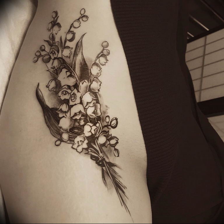Фото тату цветок колокольчики 15.04.2019 №001 - ideas flower bells tattoo - tattoo-photo.ru