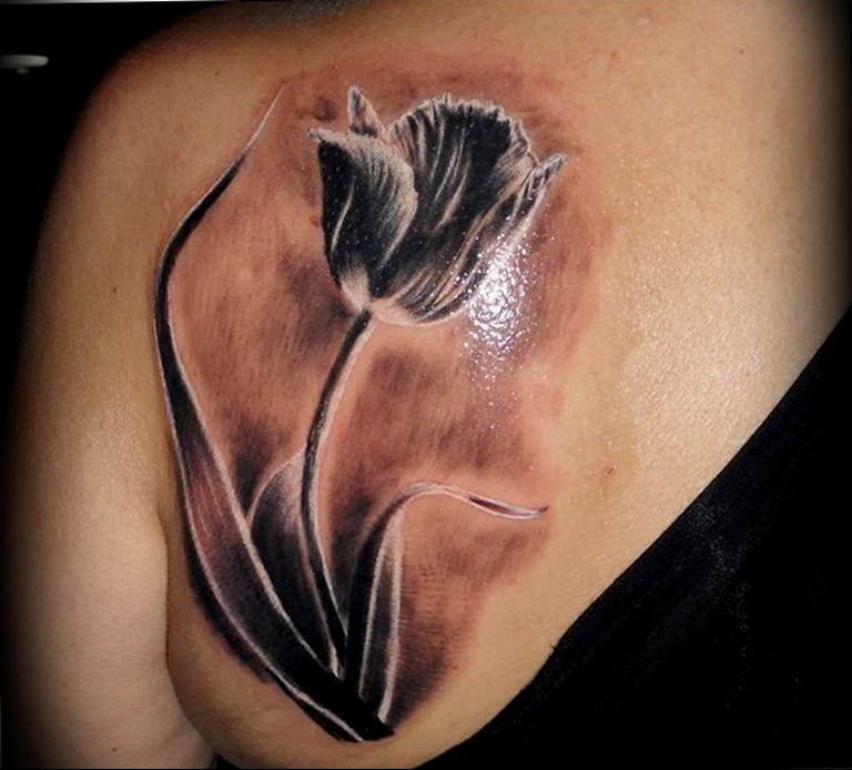 фото вариант тату цветок тюльпана 06.04.2019 № 021 - tulip tattoo - tattoo-...