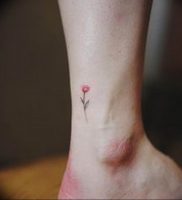 фото мини тату тюльпан 06.04.2019 №012 — mini tattoo tulip — tattoo-photo.ru
