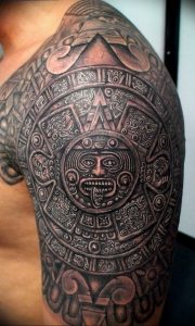 фото оберегающие тату на плече 03.04.2019 №023 - shoulder tattoos - tattoo-photo.ru