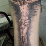 фото тату Распятие 01.05.2019 №021 - crucifix tattoo - tattoo-photo.ru