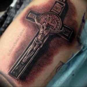 фото тату Распятие 01.05.2019 №024 - crucifix tattoo - tattoo-photo.ru