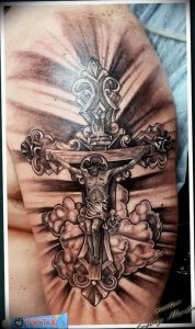 фото тату Распятие 01.05.2019 №033 - crucifix tattoo - tattoo-photo.ru