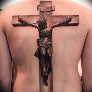 фото тату Распятие 01.05.2019 №036 - crucifix tattoo - tattoo-photo.ru